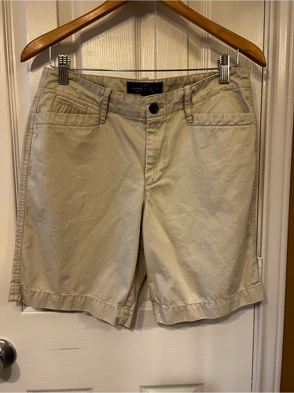 Lauren Ralph Lauren Women’s Flat-Front Cotton Khaki Shorts, Size 6